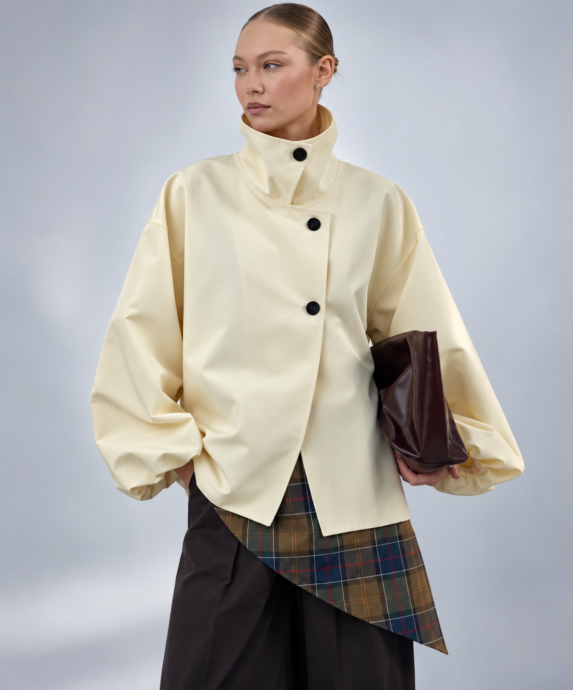 High-neck trench vanille