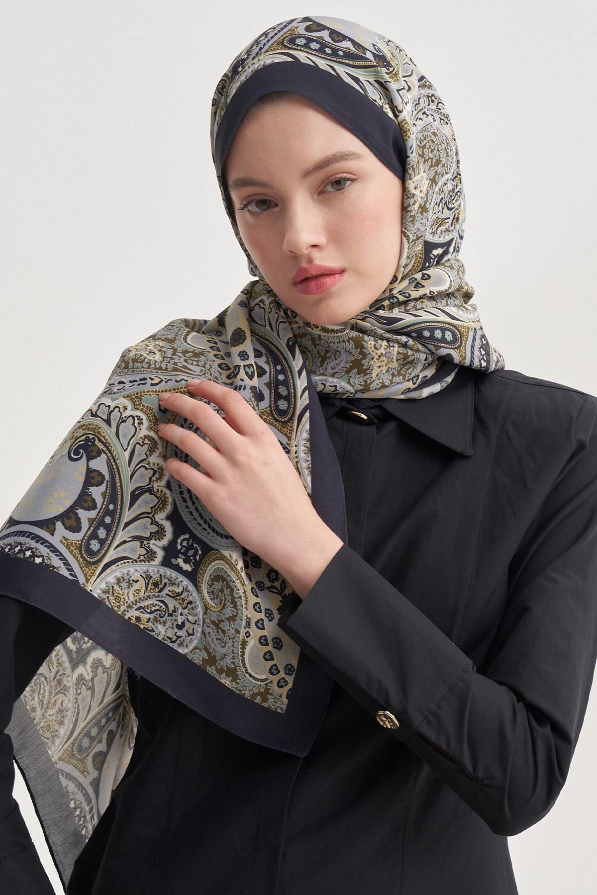 Nilla Cotton Scarf Rosella Navy