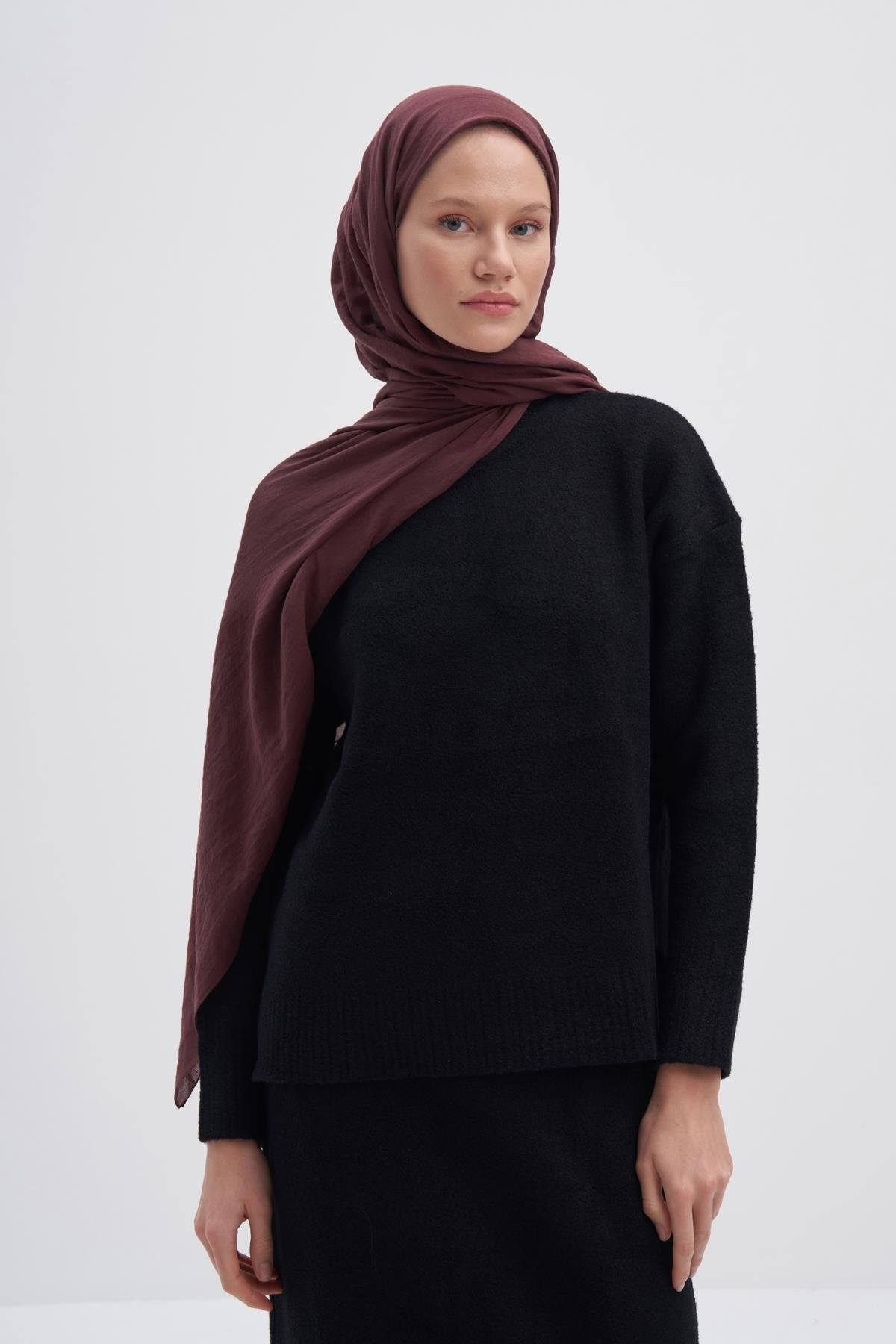 Organic Crinkled Scarf Reddish Brown