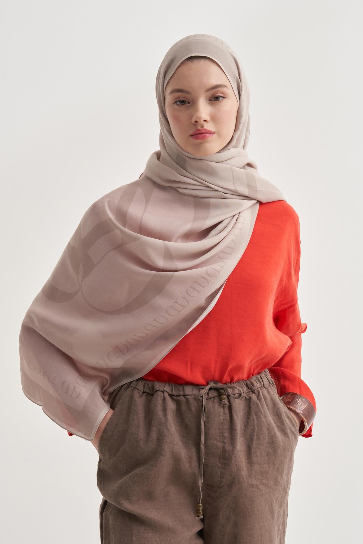 Monogram Scarf Milk Coffee