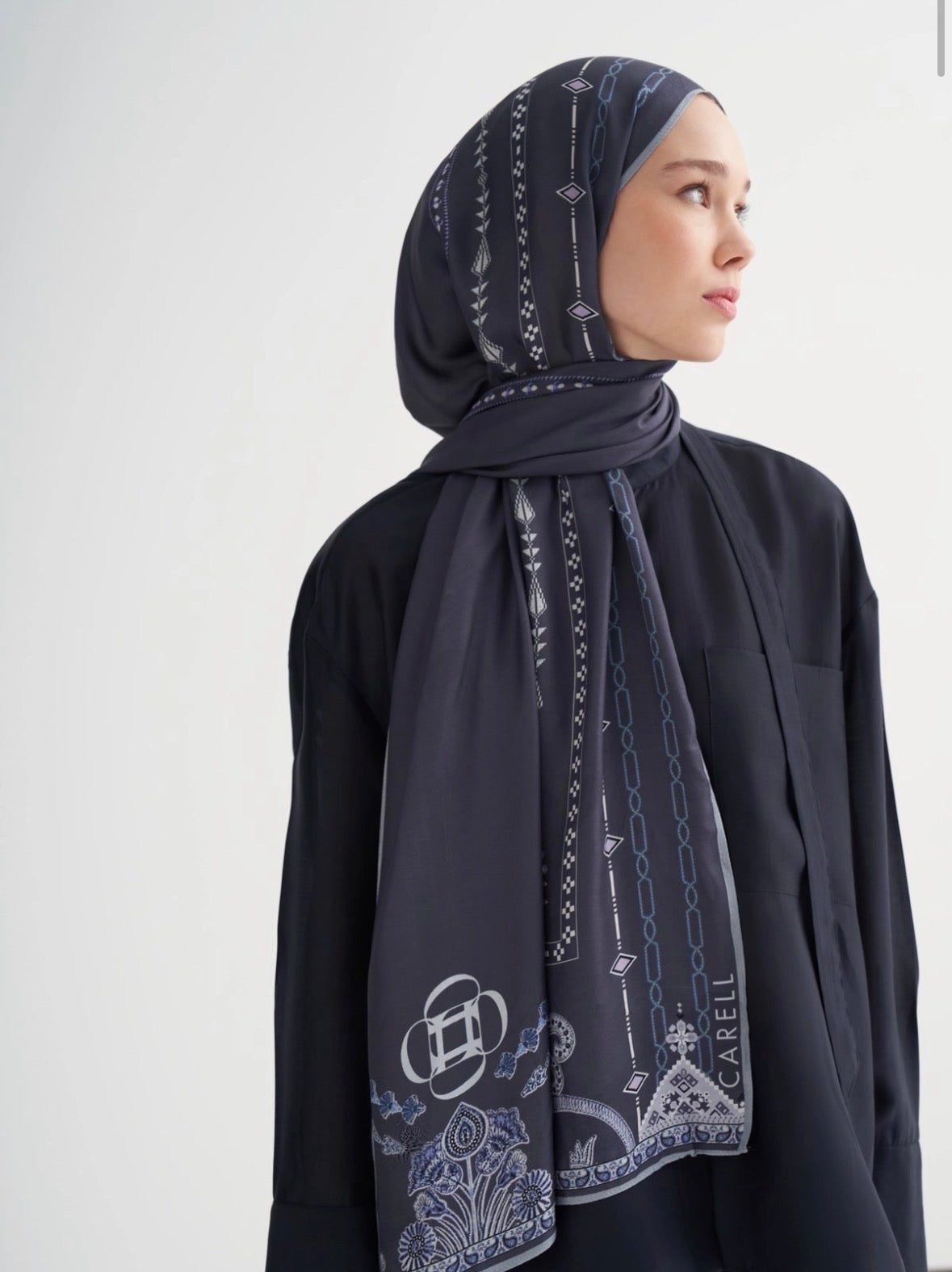 Saphira Incira Scarf