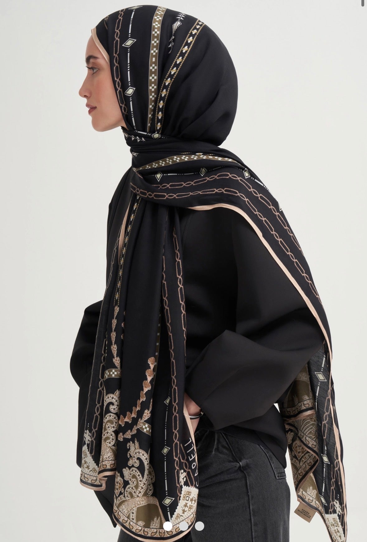 Saphira Incira Scarf
