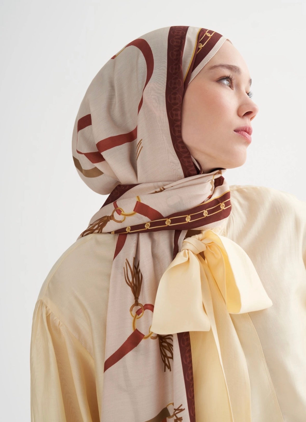 Alvena Incira Creme Scarf