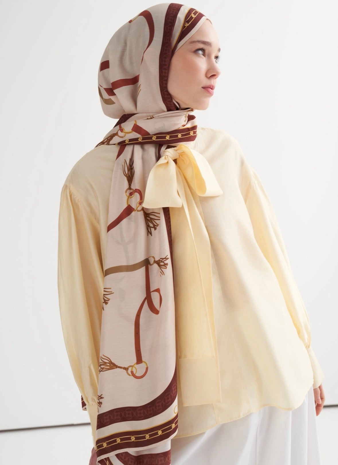 Alvena Incira Creme Scarf