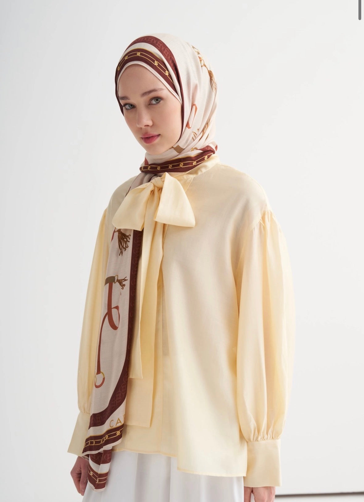Alvena Incira Creme Scarf
